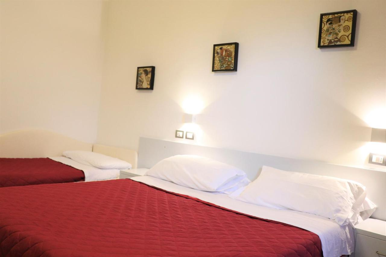 Hotel Morolli Rimini Eksteriør billede