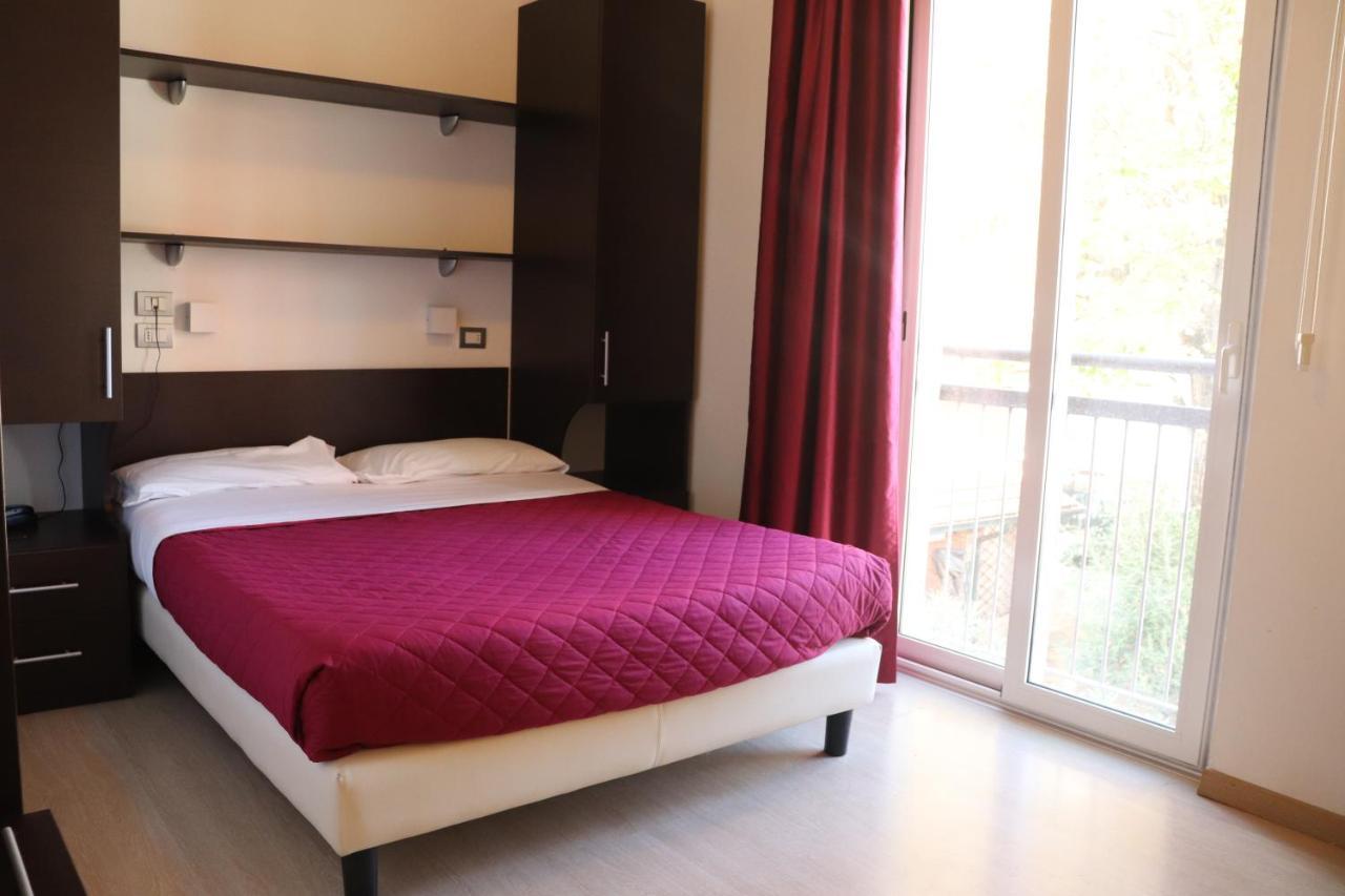 Hotel Morolli Rimini Eksteriør billede