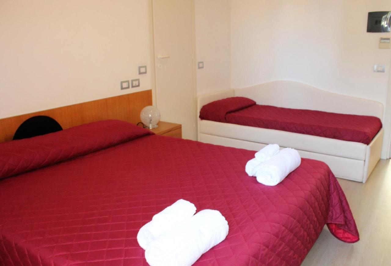 Hotel Morolli Rimini Eksteriør billede