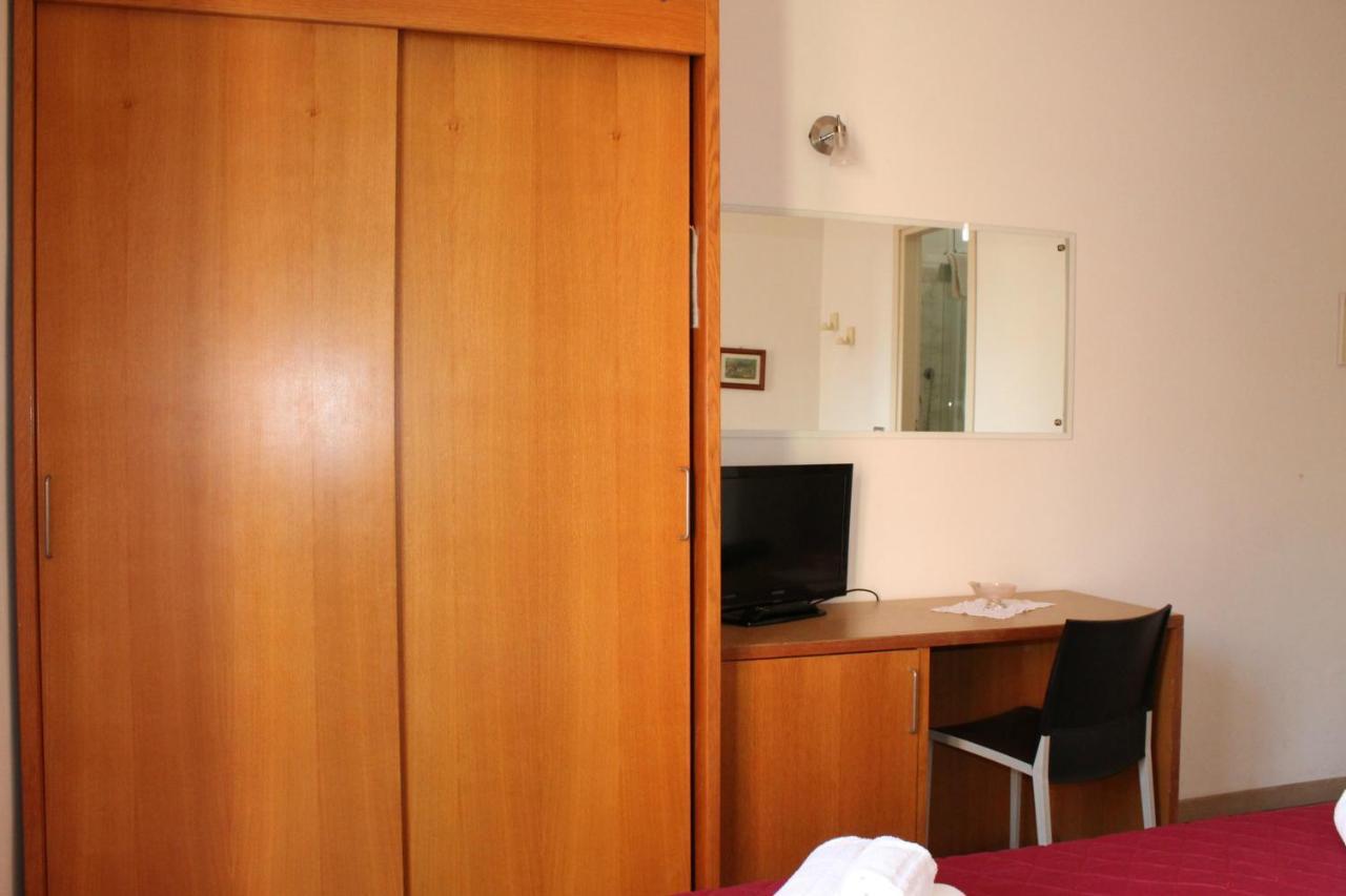 Hotel Morolli Rimini Eksteriør billede
