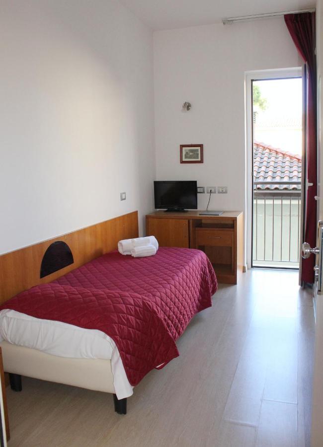 Hotel Morolli Rimini Eksteriør billede