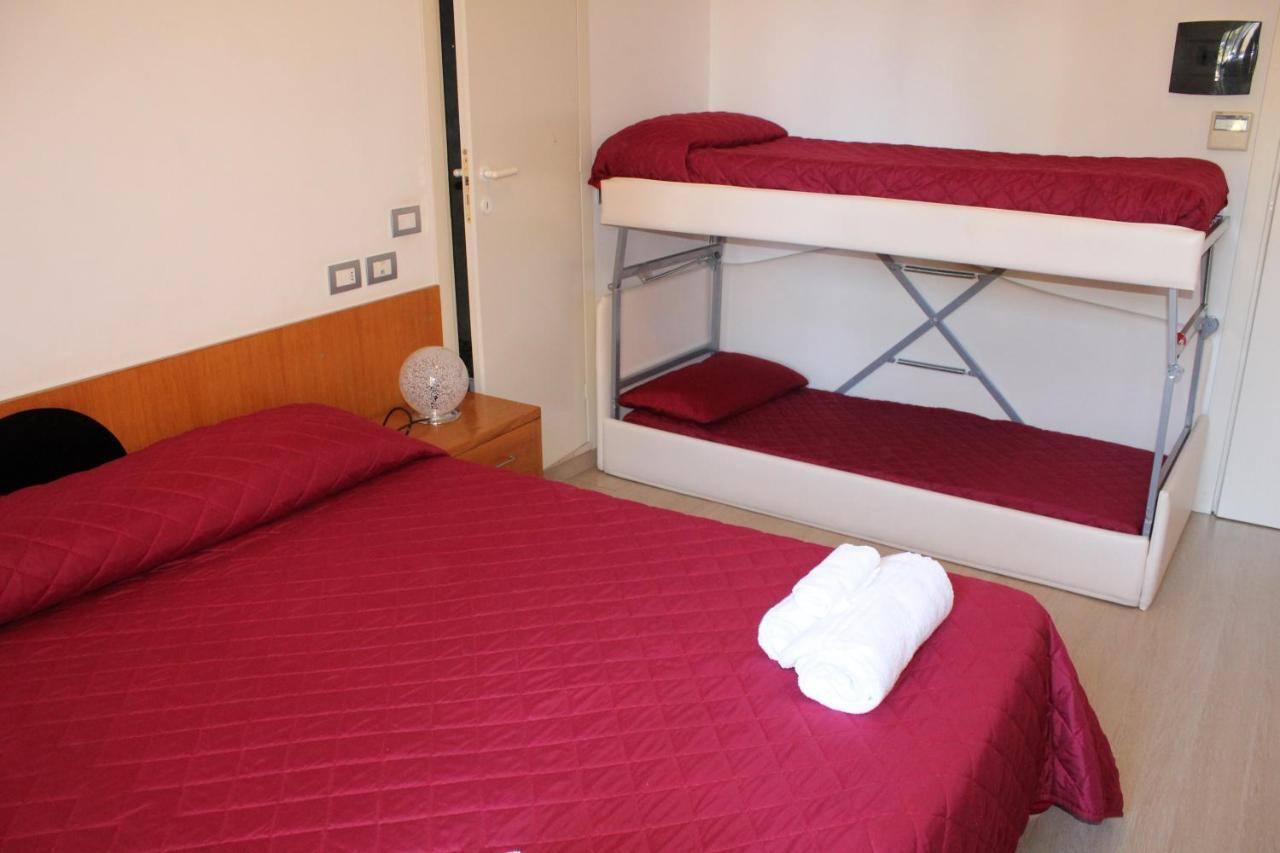 Hotel Morolli Rimini Eksteriør billede